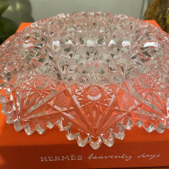 Elmira cut glass circle dish - Picture 4 of 6